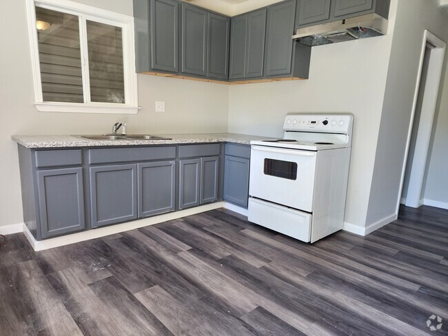 Building Photo - 61049 Donya St Rental