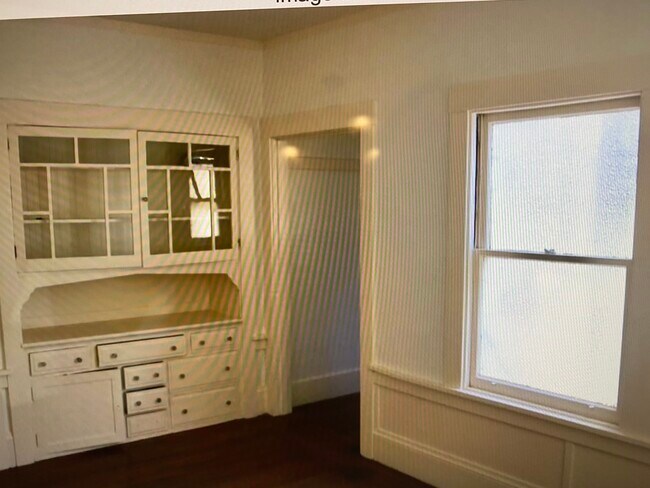 Photo - 4403 Piedmont Ave Unidad B