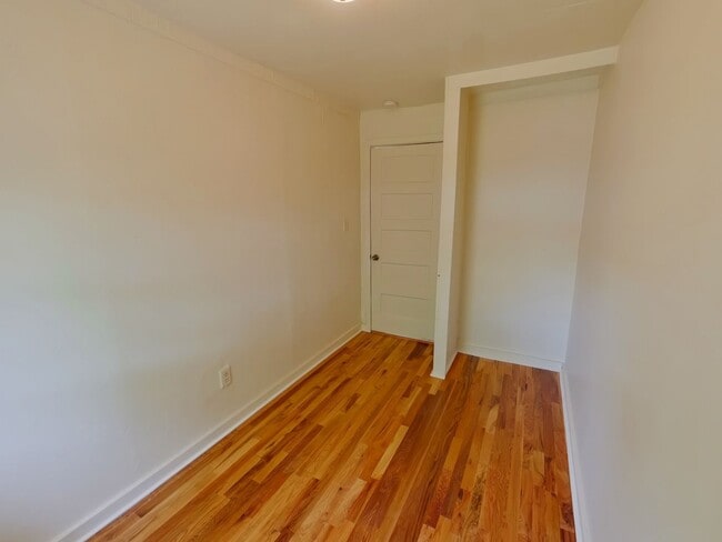 Photo - 3632 E 31st St S