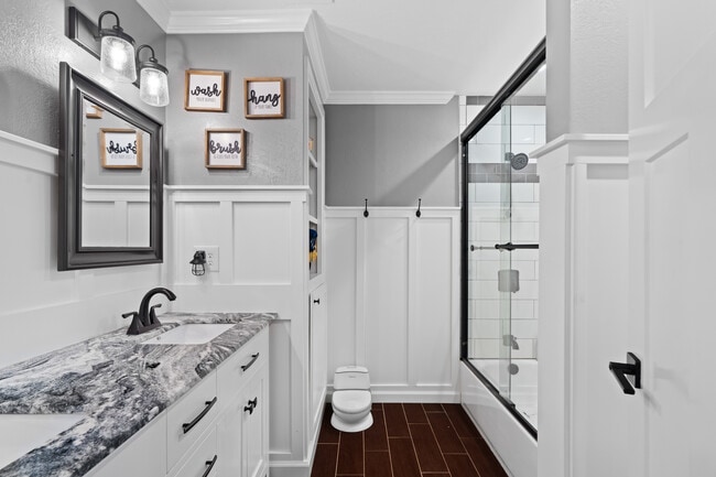 Photo - 3689 Suzanne Way