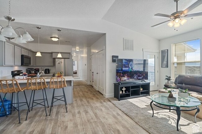 Photo - 3975 W 1530 N