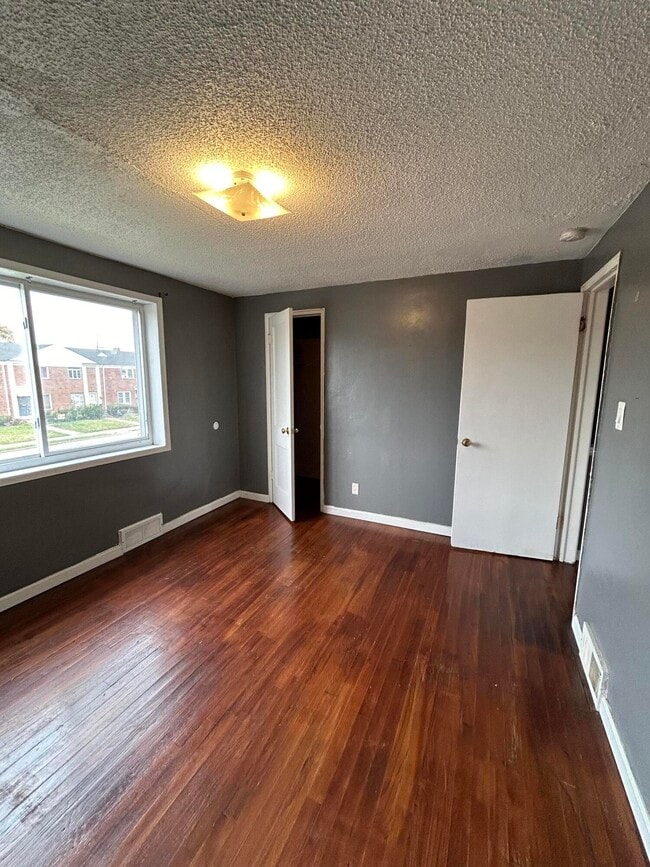 Photo - 3463 Ewald Cir