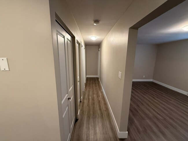Photo - Charming 2-Bedroom Suite In VERY Quiet Neighbhorhood Unit 3