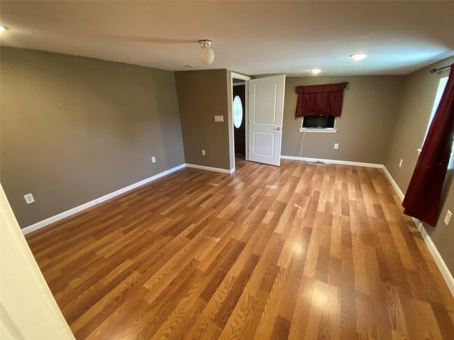 Building Photo - 205 Rd 3401