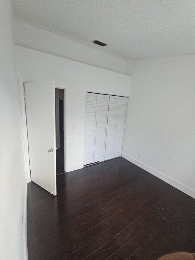 Photo - 2925 Belmont Ln