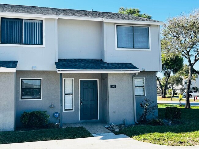 Photo - 101 Shoreview Dr