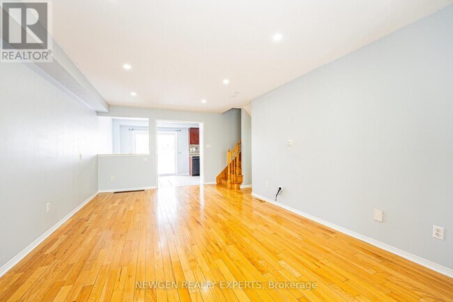 Photo - 65 Beavervalley Dr