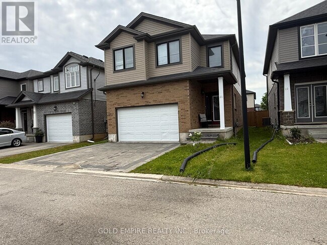 Photo - 3270 Singleton Ave