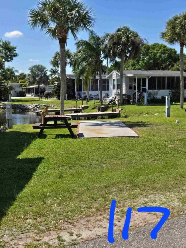 Photo - 1073 Old Lakeport Rd NW