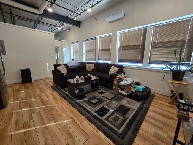 Photo - Large 1 bedroom newly renovated apartment Unit 225