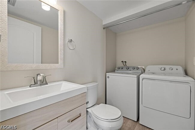 Building Photo - 3300 Royal Canadian Trace