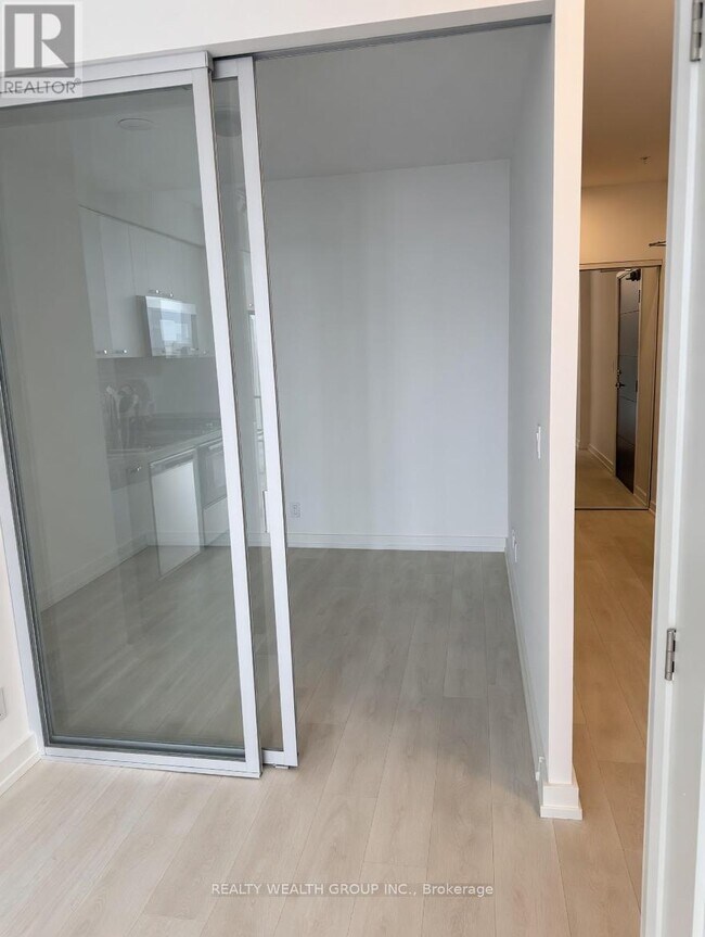 Photo - 75 James St S Unit 1609
