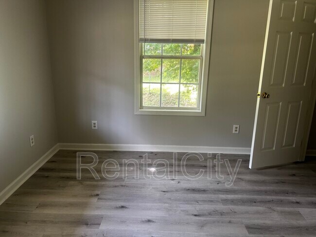 Photo - 606 E Cooper St Unit B