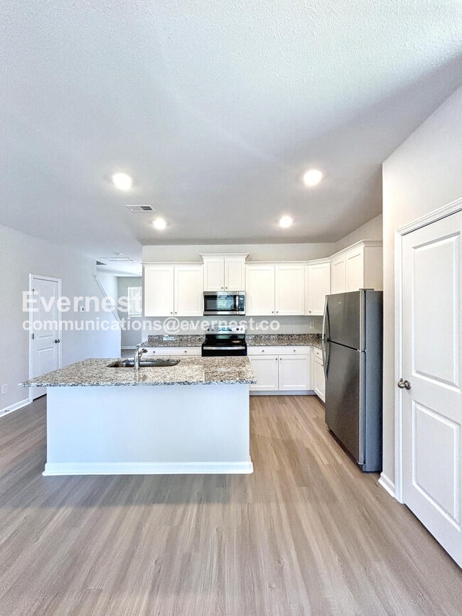 Photo - 2156 Willow Gln Dr