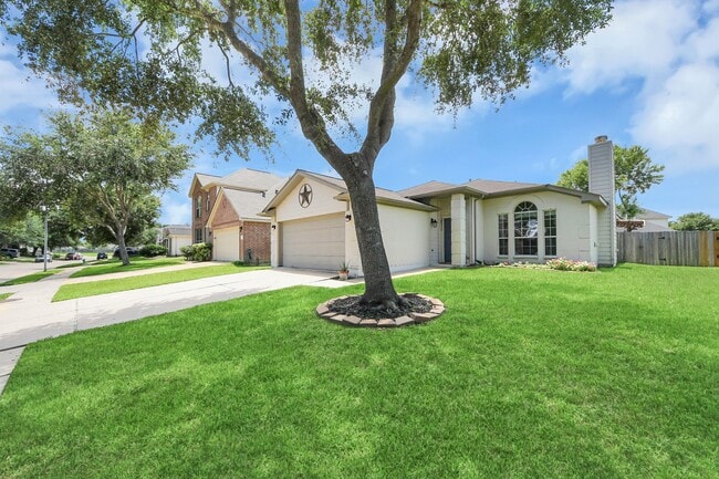 Photo - 2511 Orchard Run Way