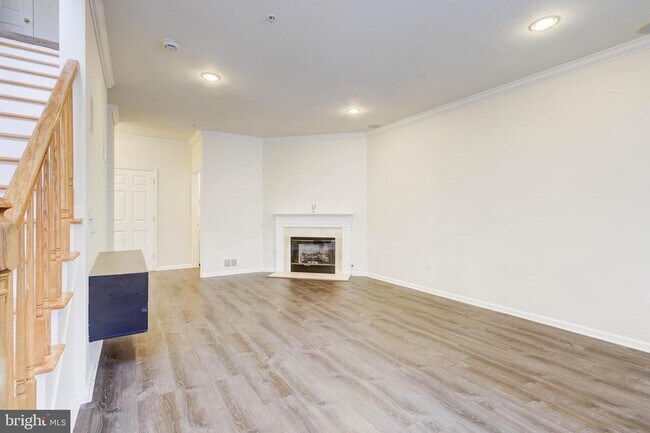 Photo - 100 Forest Dr