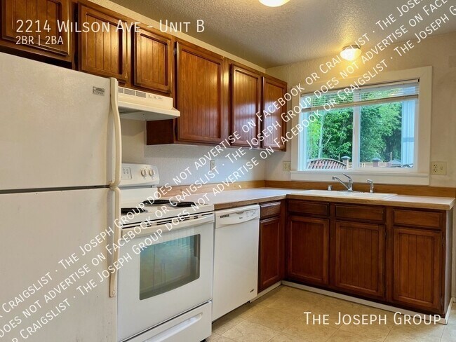 Photo - 2214 Wilson Ave Unit B