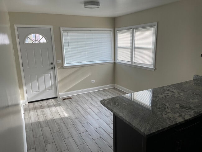 Photo - 2119 N Mason Ave