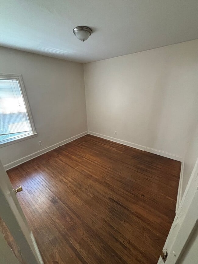 Photo - 2634 Calverton Rd Unidad 2634 Calverton Road Upper