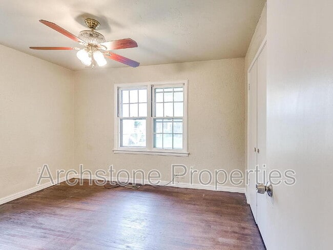 Photo - 1614 SW 41st St