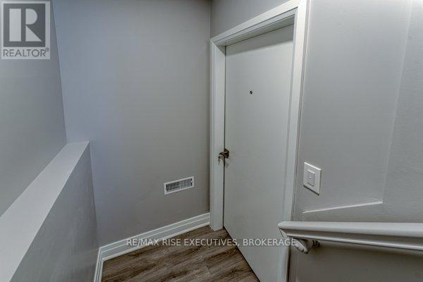 Photo - 1344 Brackenwood Crescent Unité 2