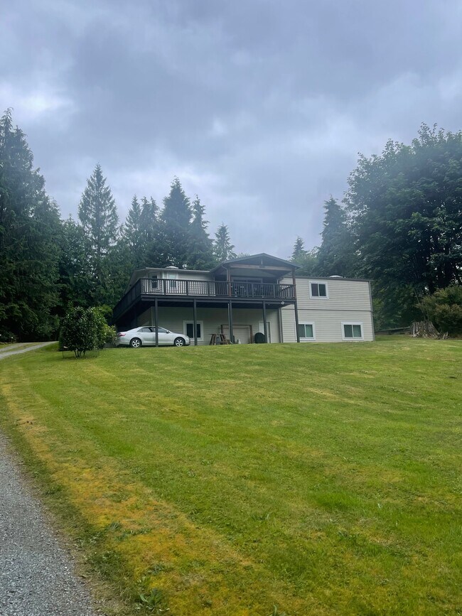 Photo - 10715 W Lake Joy Dr NE