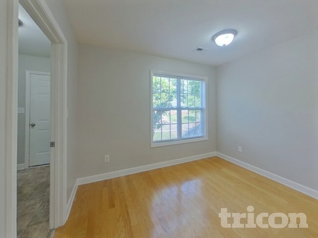 Photo - 4407 Gladwood Ln