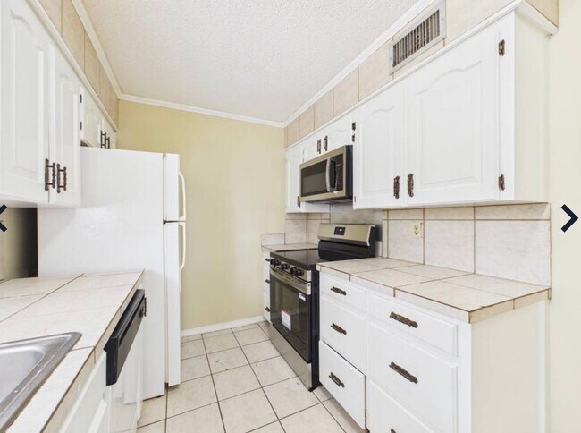 Photo - 107 Guillot Rd