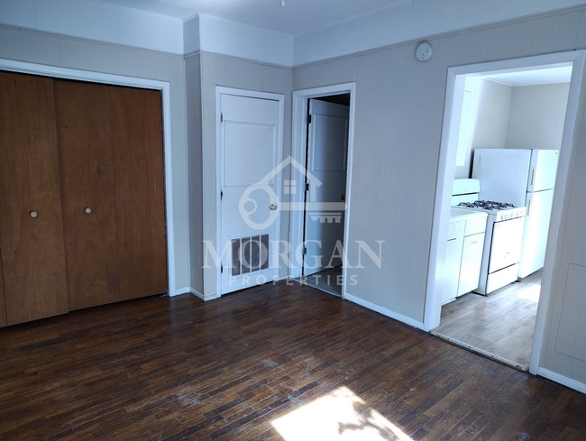 Photo - 820 W Howard St Unit 820