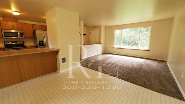 Photo - Peaceful End-of-Street Duplex with Private...