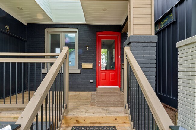 Photo - 7 Norway Ave