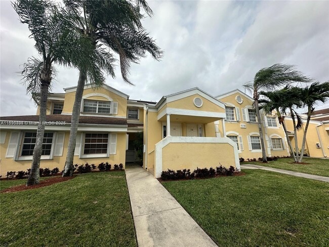 Building Photo - 2278 SE 27th Dr Unit 201-G