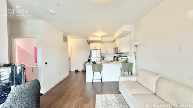 Building Photo - 1000 Lackner Pl Unit 602-1000 Lackner Pl, Kitc