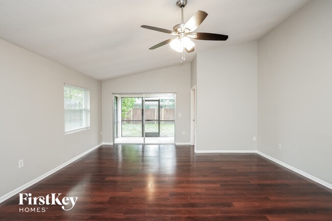 Photo - 10625 Wyndcliff Dr