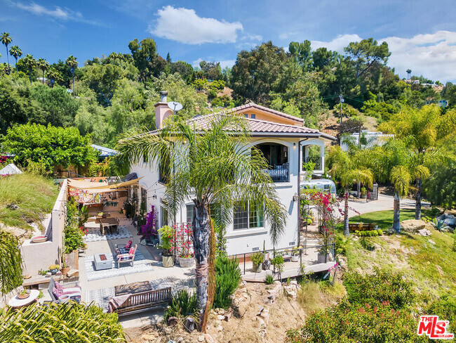 Building Photo - 2529 Topanga Skyline Dr Rental