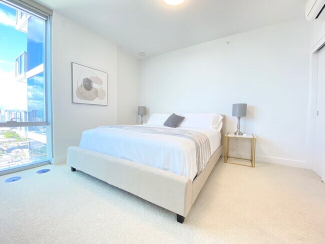 Master Bedroom - 629 Keeaumoku St