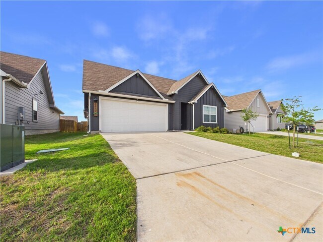 Photo - 1012 Betsy Dr
