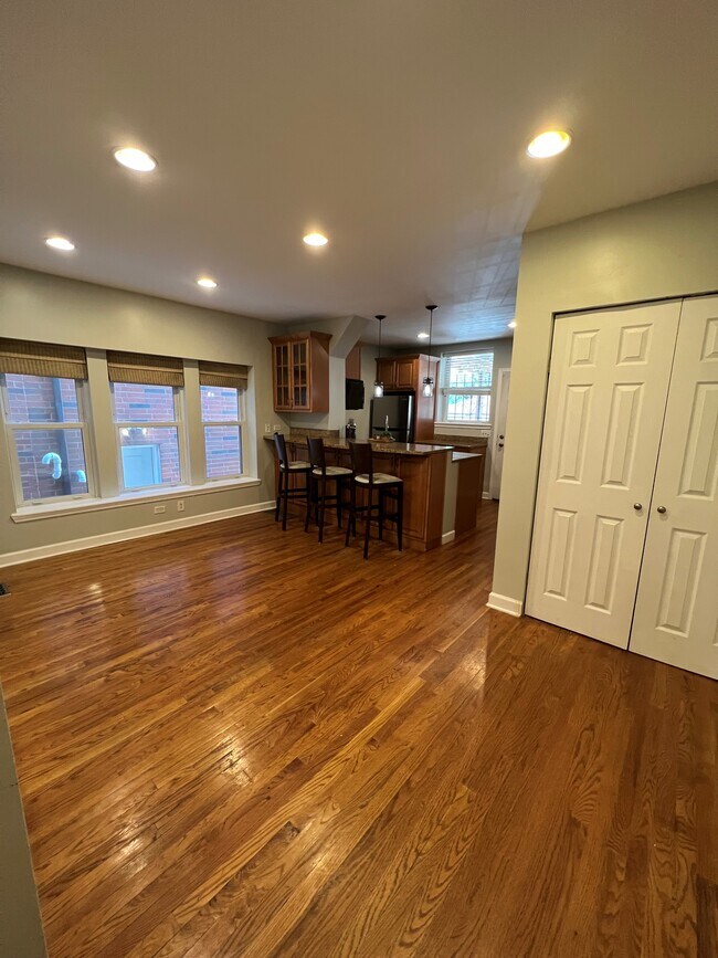 Dining/Gathering Room - 3526 N Reta Ave Unit 1S