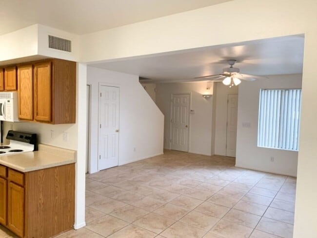 Photo - 9111 E Broadway Blvd Unit 09-102