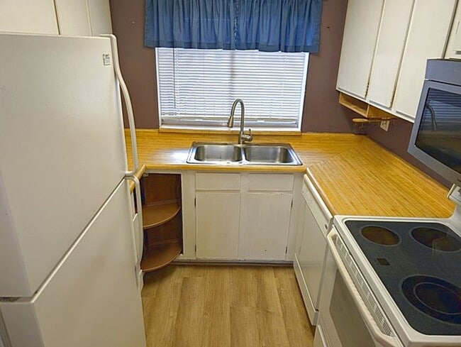 Photo - 2408 S Elizabeth St