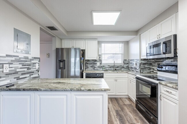 Photo - 729 Lori Dr Unit 305