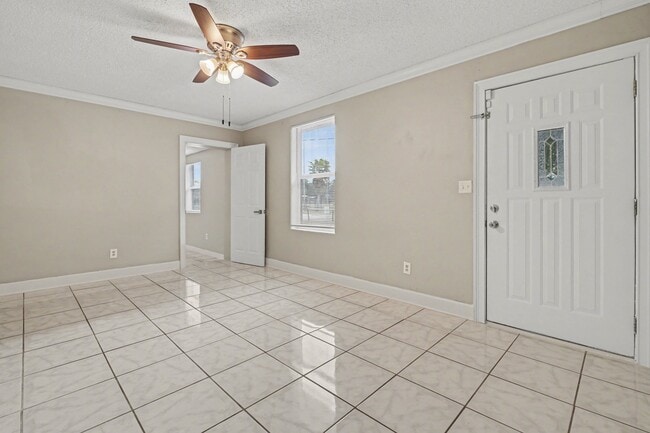 Photo - 3445 Soutel Dr