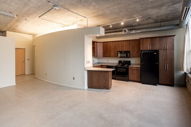 Photo - Graphic Arts Lofts