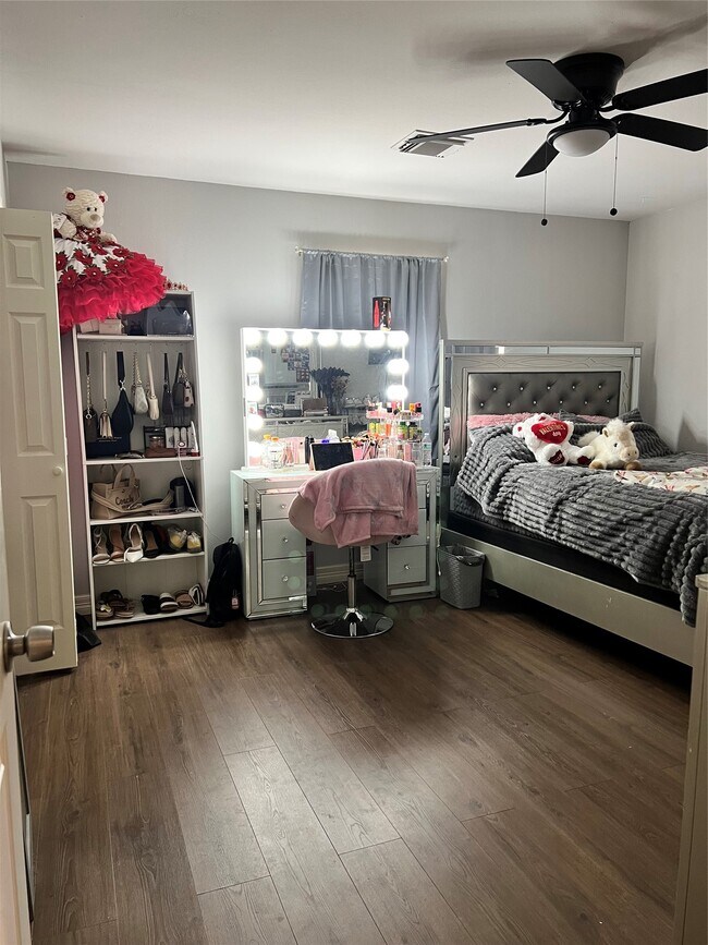 Photo - 12438 Dorwayne Ct