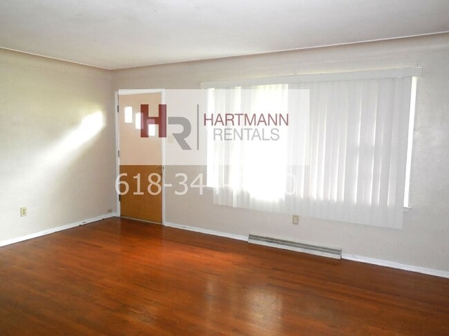 Photo - Three Bedroom 2 Bath Brick Home with 2 Car Garage!!