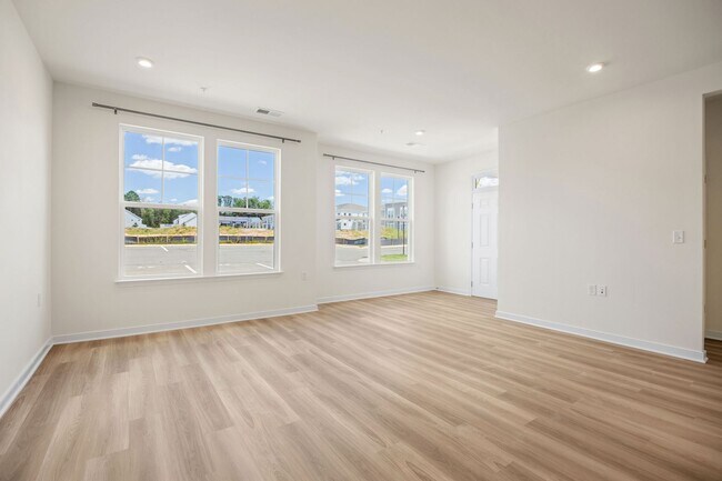 Photo - Brand New 2 Bedroom Condo Located in Midlo...