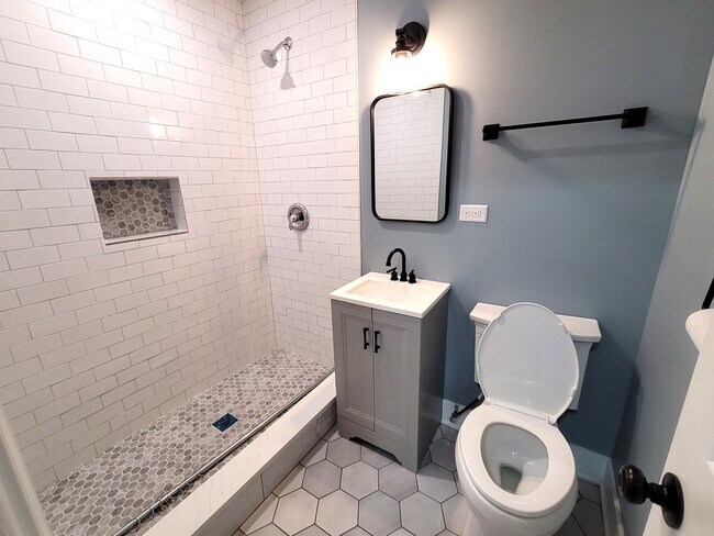 Photo - 3101 E 92nd St Unit 3