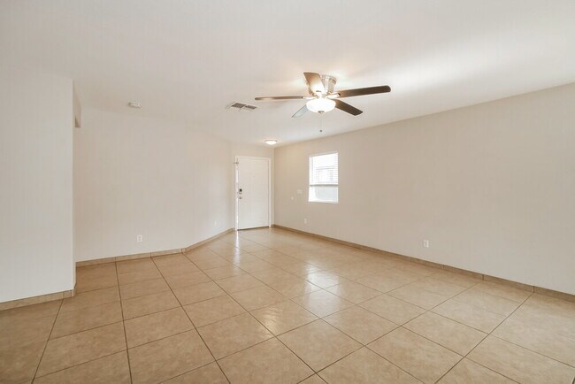 Photo - 17463 W Ventura St