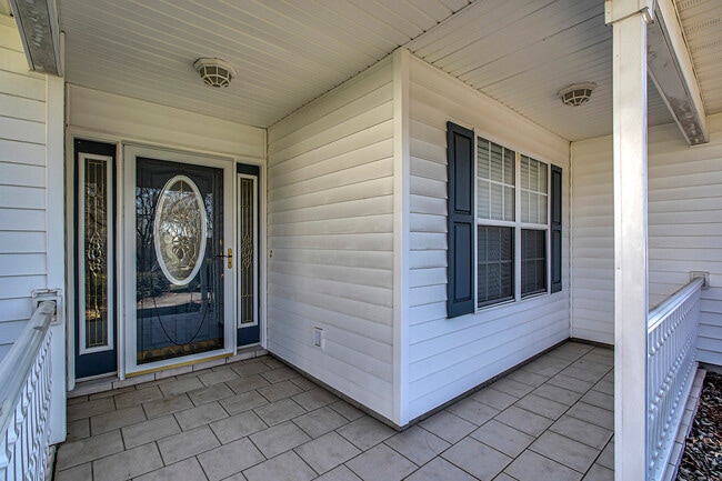Photo - 190 Amohi Way