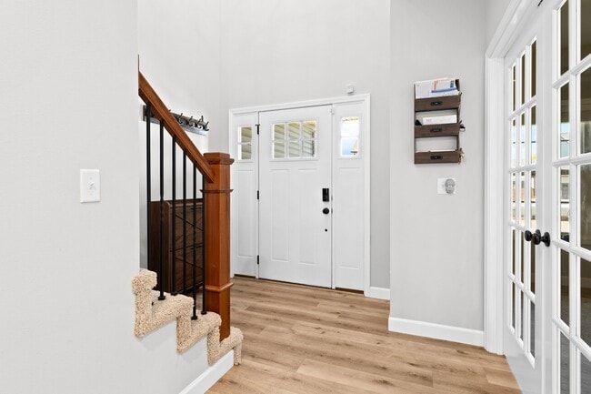 Photo - 748 Seagate Dr